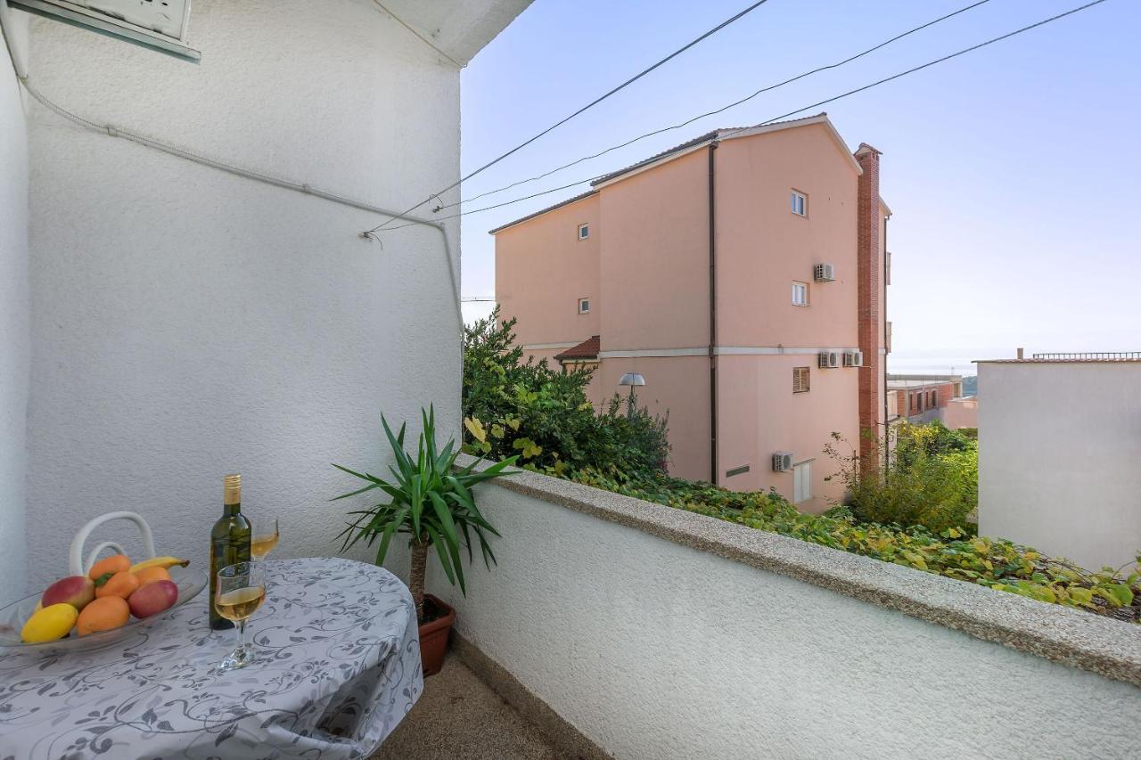 Apartments Nevenka Makarska Buitenkant foto